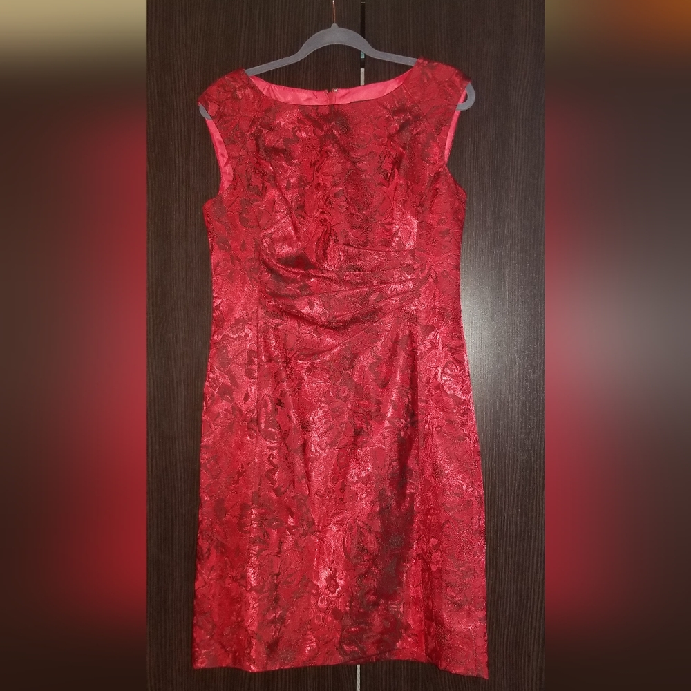 Elegant Red Tahari Midi Dress